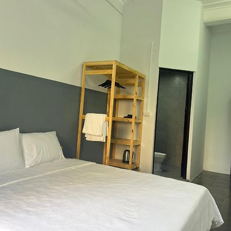 Hanoi Avana Homestay Long Bien Exterior photo